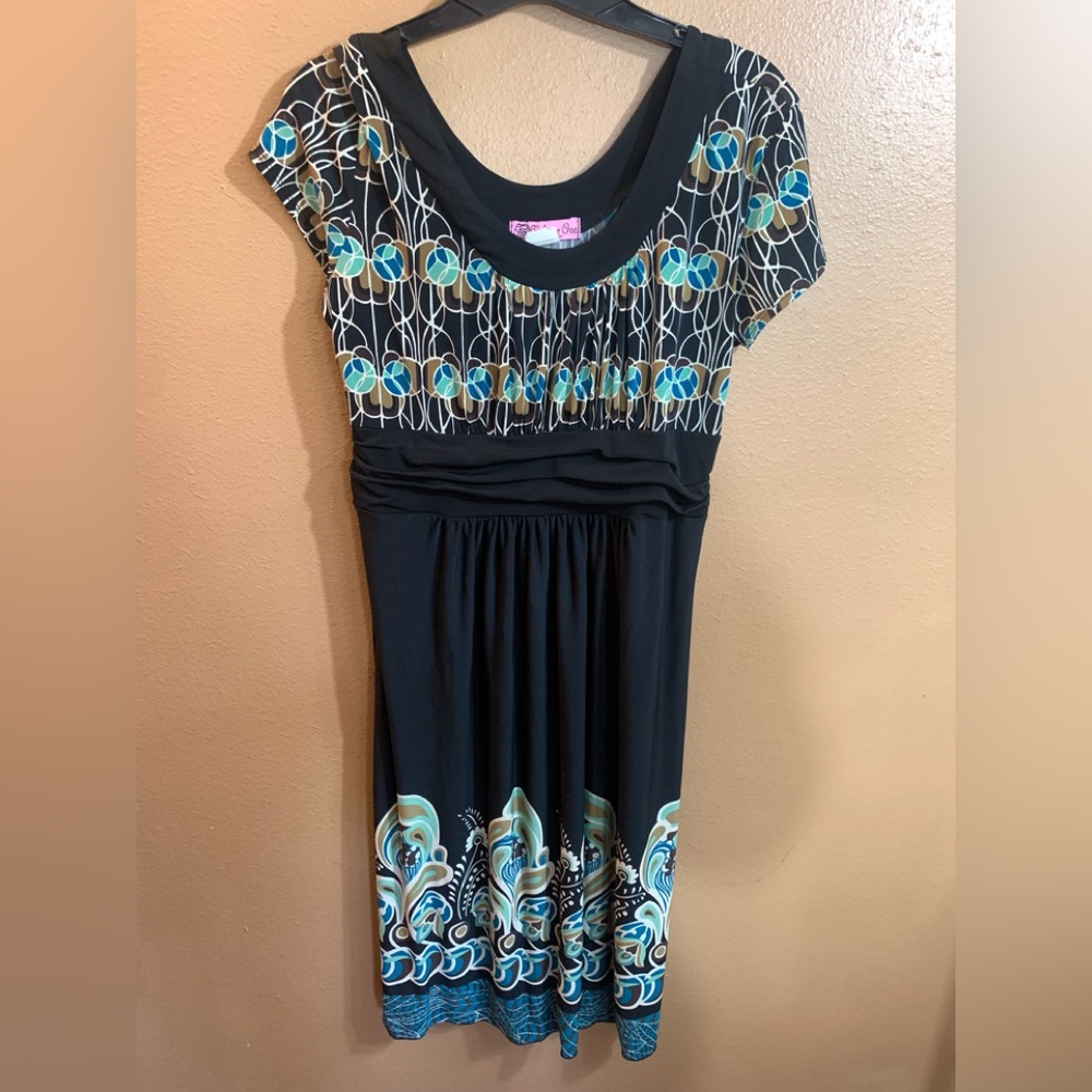 🏷️Limited Sale🏷️Volume One Black Abstract Scoop Neck Women's Dress -L